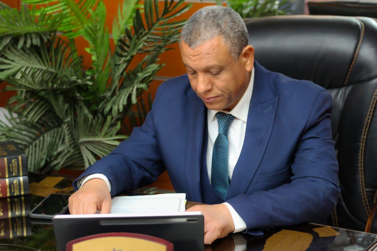 مالك السعيد المحامي بالنقض الدستورية العليا يوضح: متى يتدخل الإنتربول؟ وكيف تحمي نفسك قانونيًا