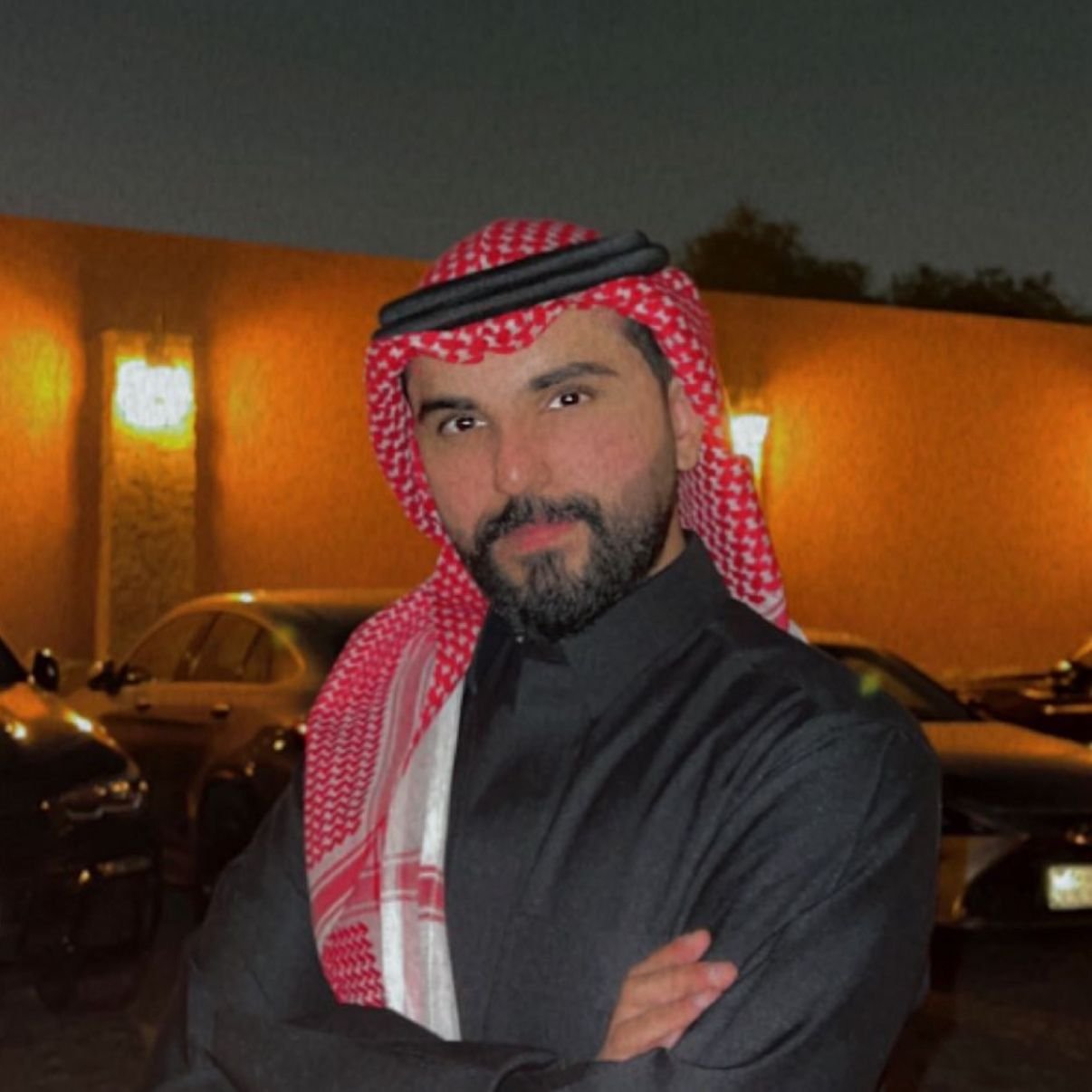 إبراهيم بن سعود… صوت التجارب الحديثة في عالم المطاعم والسياحة
