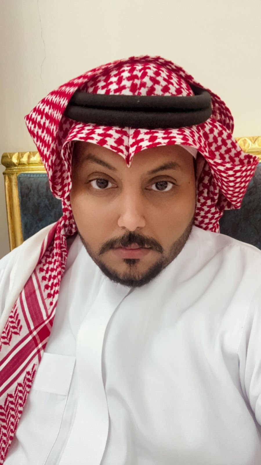 وائل القوزي.. اسم لامع في عالم التصميم والتصوير الرقمي